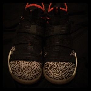 Lebron soldier 10s